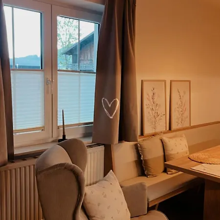 Felsenheim Apartment *